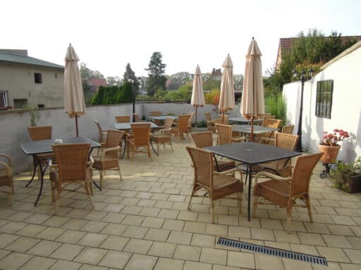 Auf der Terrasse des Hotels
