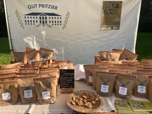 Backmischungen und Mehle von der Gut Pritzier Ökoland GbR