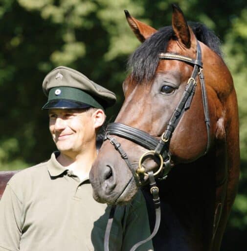 Pferdewirt mit Pferd
