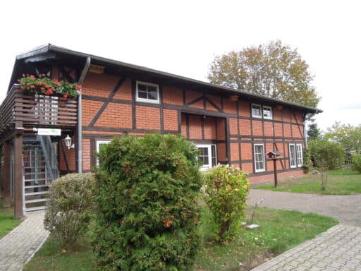 Im Nebengebäude befinden sich weitere Zimmer